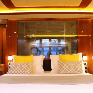 Owner's stateroom 3