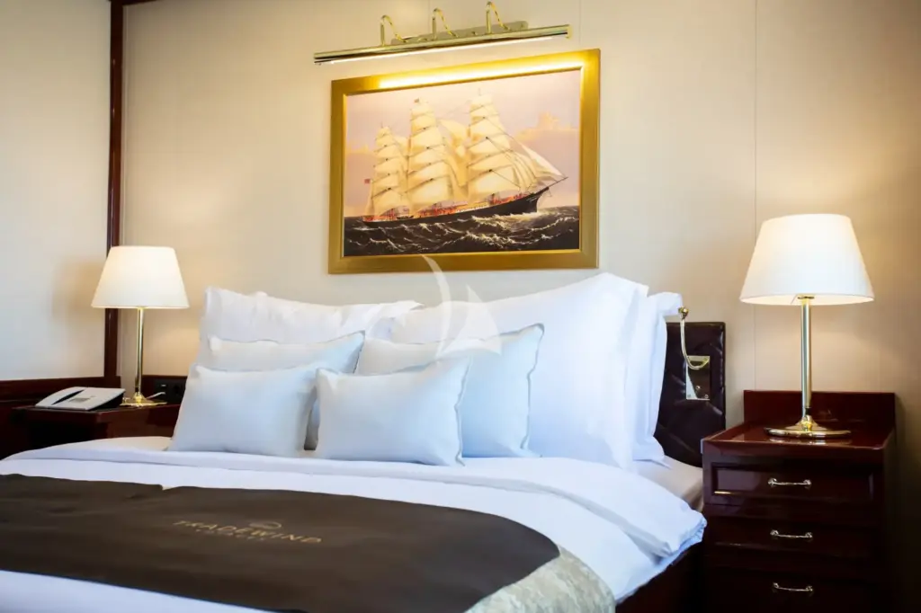 GOLDEN HORIZON - Master suite double stateroom