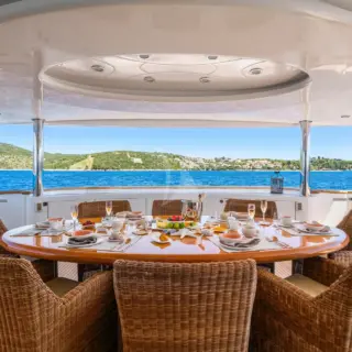 Main Deck Dining Tale Aft View