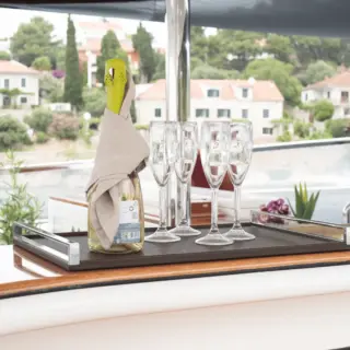 Flybridge Bar
