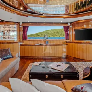 Main Salon Starboard Side