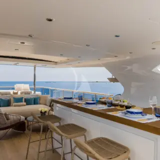Sun Deck bar