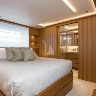 Double Cabin