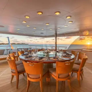 Bridge Deck Aft