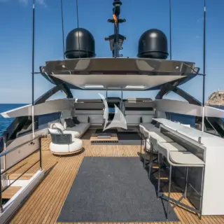 ALVIUM - Flybridge
