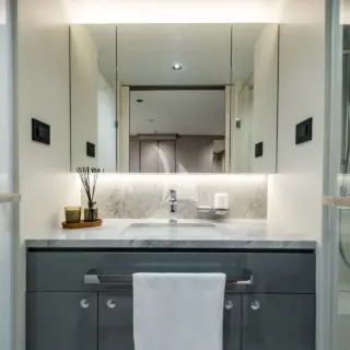 AURA | VIP ensuite