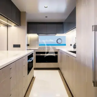 AURA | Galley