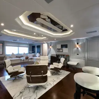 Lounge Bar - A Deck