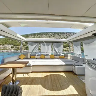 CRAZY HORSE - Fly Bridge