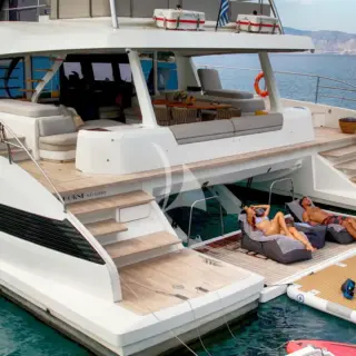 CRAZY HORSE - Aft Deck with Water toys