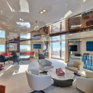 Bridge deck - owner's lounge