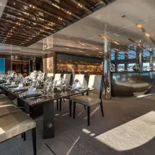 Main deck - dining area