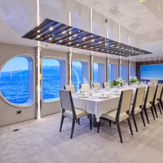 main deck dining