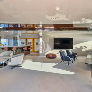 Bridge deck - owner's lounge