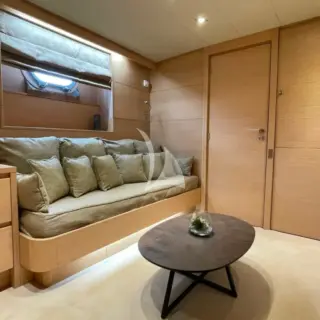 salon master / twin cabin convertible
