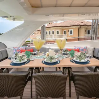Flybridge Dining