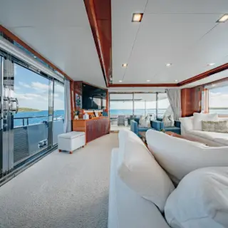 BEACHFRONT II - Main Salon looking aft