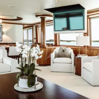 Main Deck - Salon
