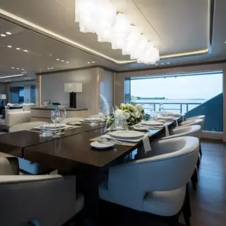 Main deck dining