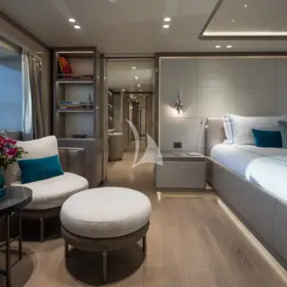 Main deck master cabin