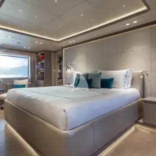 Main deck master cabin
