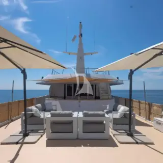 Sundeck Lounge