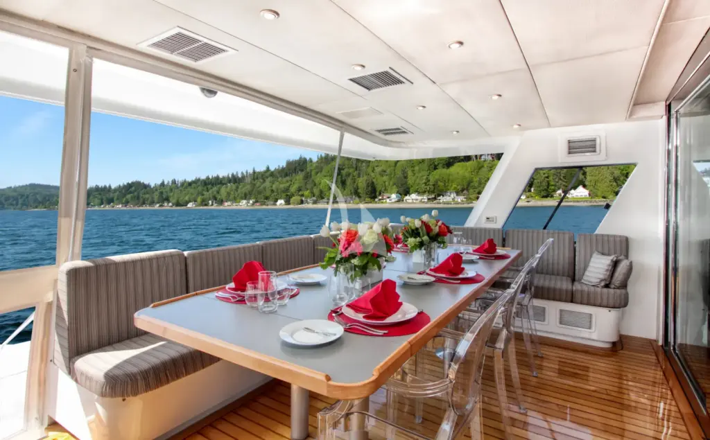 FIRST HOME - Aft Dining