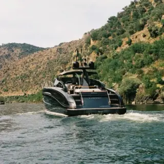 LARGO - Image 8