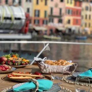 Enjoy some delicious canapés onboard A4A