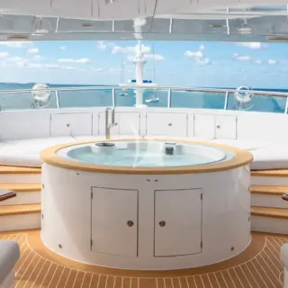 Jacuzzi