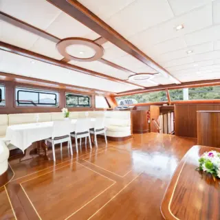 saloon