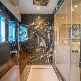 Shower cell