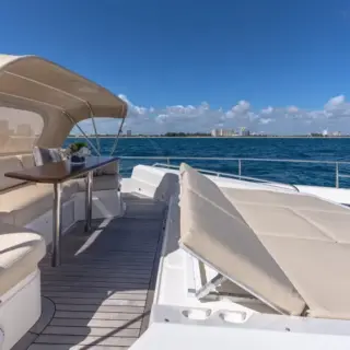 Bow w sun pads
