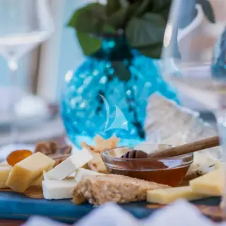 Endless Summer - Details - Dining