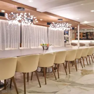 Main saloon formal dining
