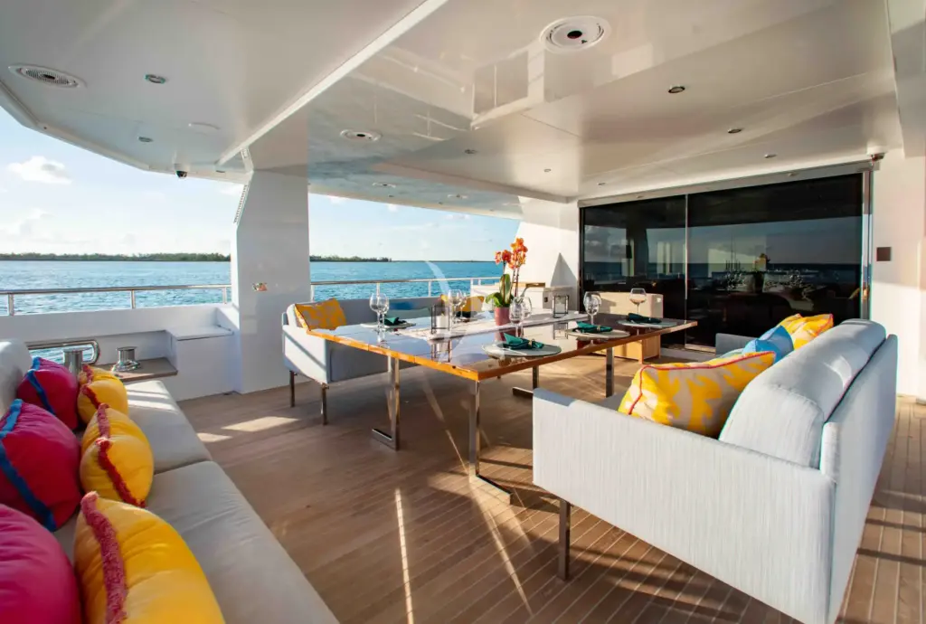 CURFEW II - Main Deck Aft