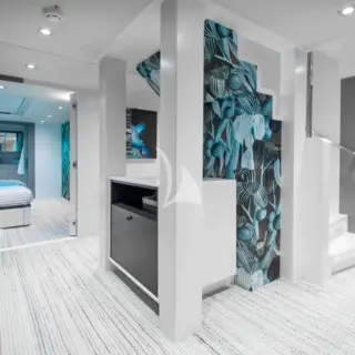 Lower Guest Foyer