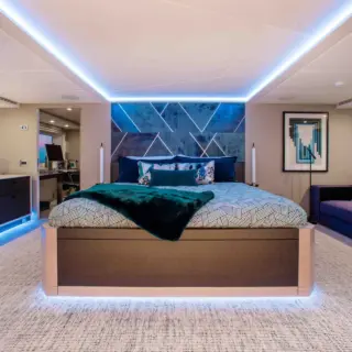 CURFEW II - Master Stateroom