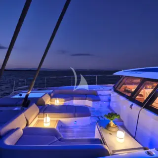 ALOIA 80 - Fore Deck - Night View