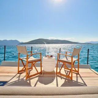 ALOIA 80 - Deck Balcony