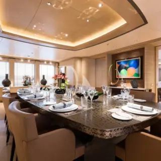 RoMEA Interior