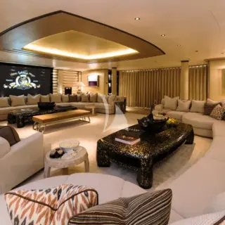 RoMEA Interior