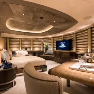 RoMEA Interior
