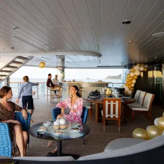 Upper Deck Aft - Lifestyle