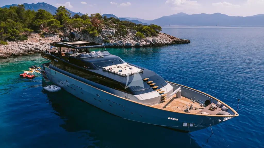 ISLANDER II - Image 4