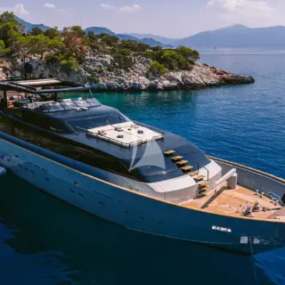 ISLANDER II - Image 4