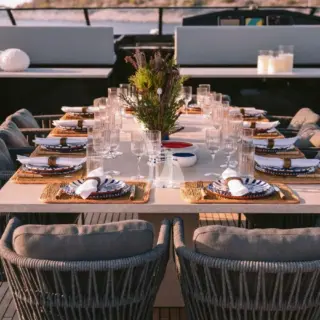 ISLANDER II - Image 23