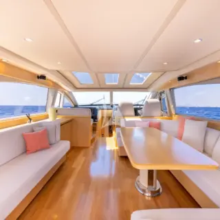 M/Y P'TITE BOUILLE Main Salon