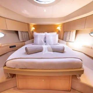M/Y P'TITE BOUILLE VIP Cabin