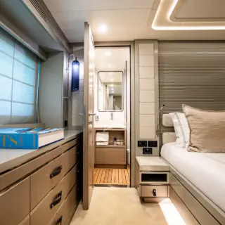 Queen Primary Stateroom